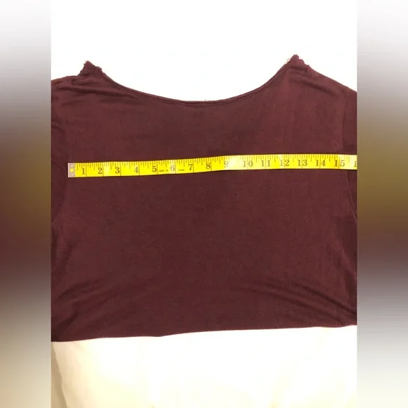 Rock & Republic, XL, 100% rayon plum light shimmer with deep front scoop - Picture 11 of 12